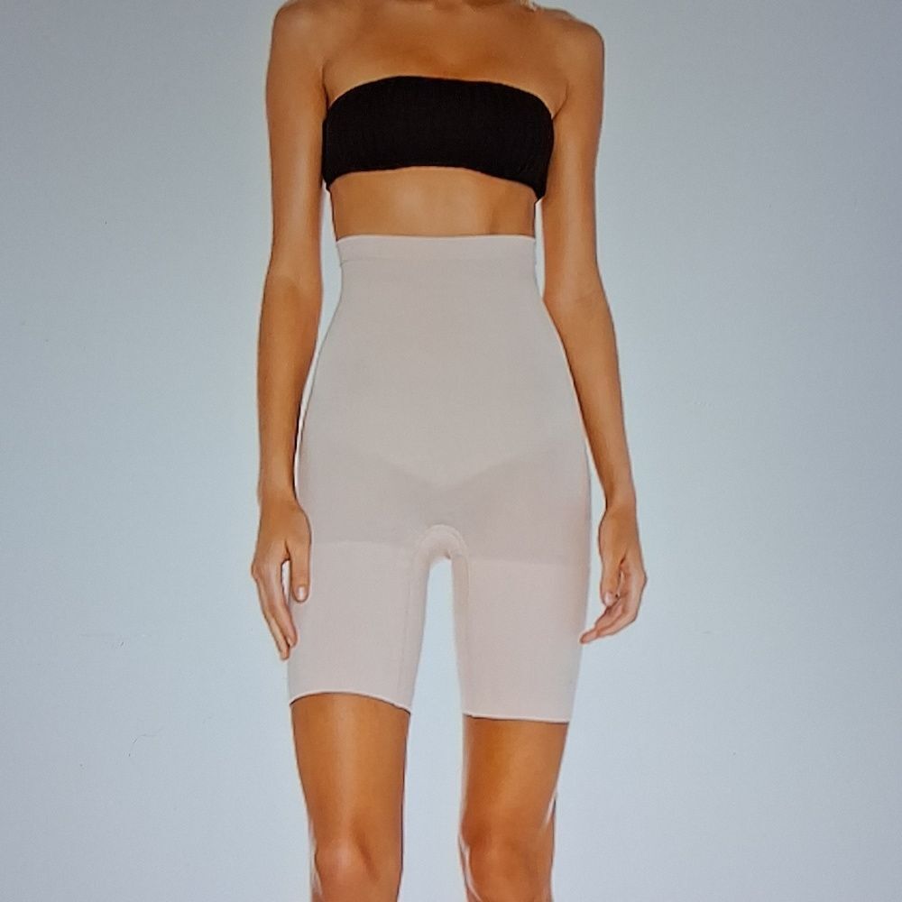 Spanx Hi-Waist Mid-Thigh Nude Shapwear Size 3 New In Package
